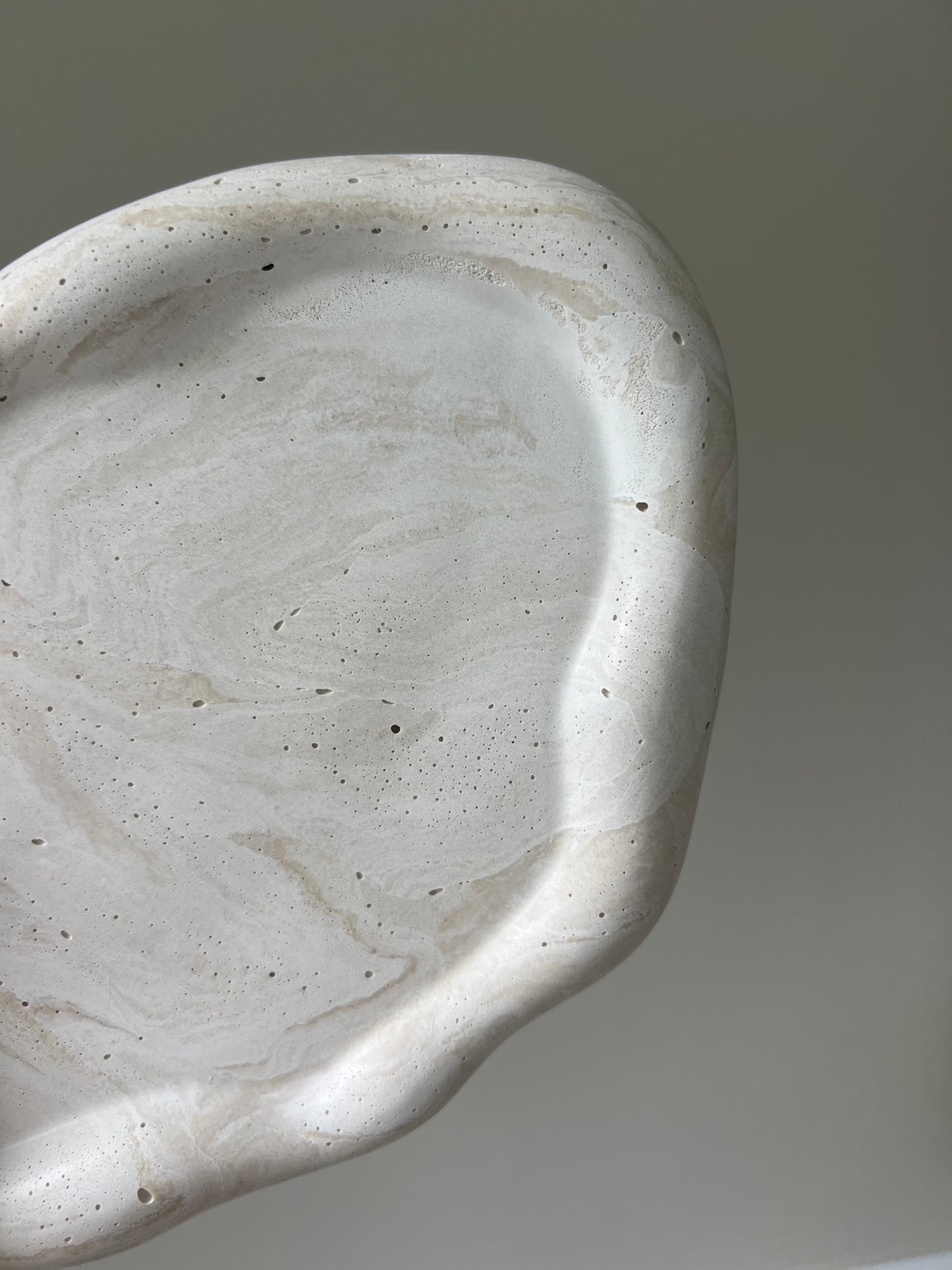 Cloud Tray - Travertine