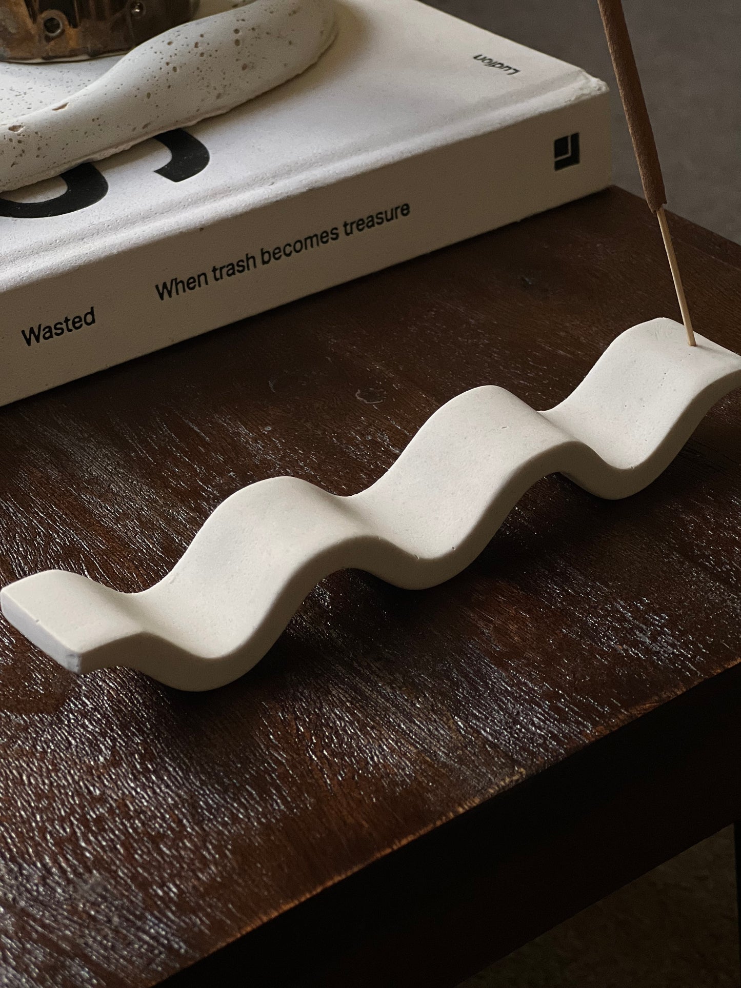 Wavy Incense Holder