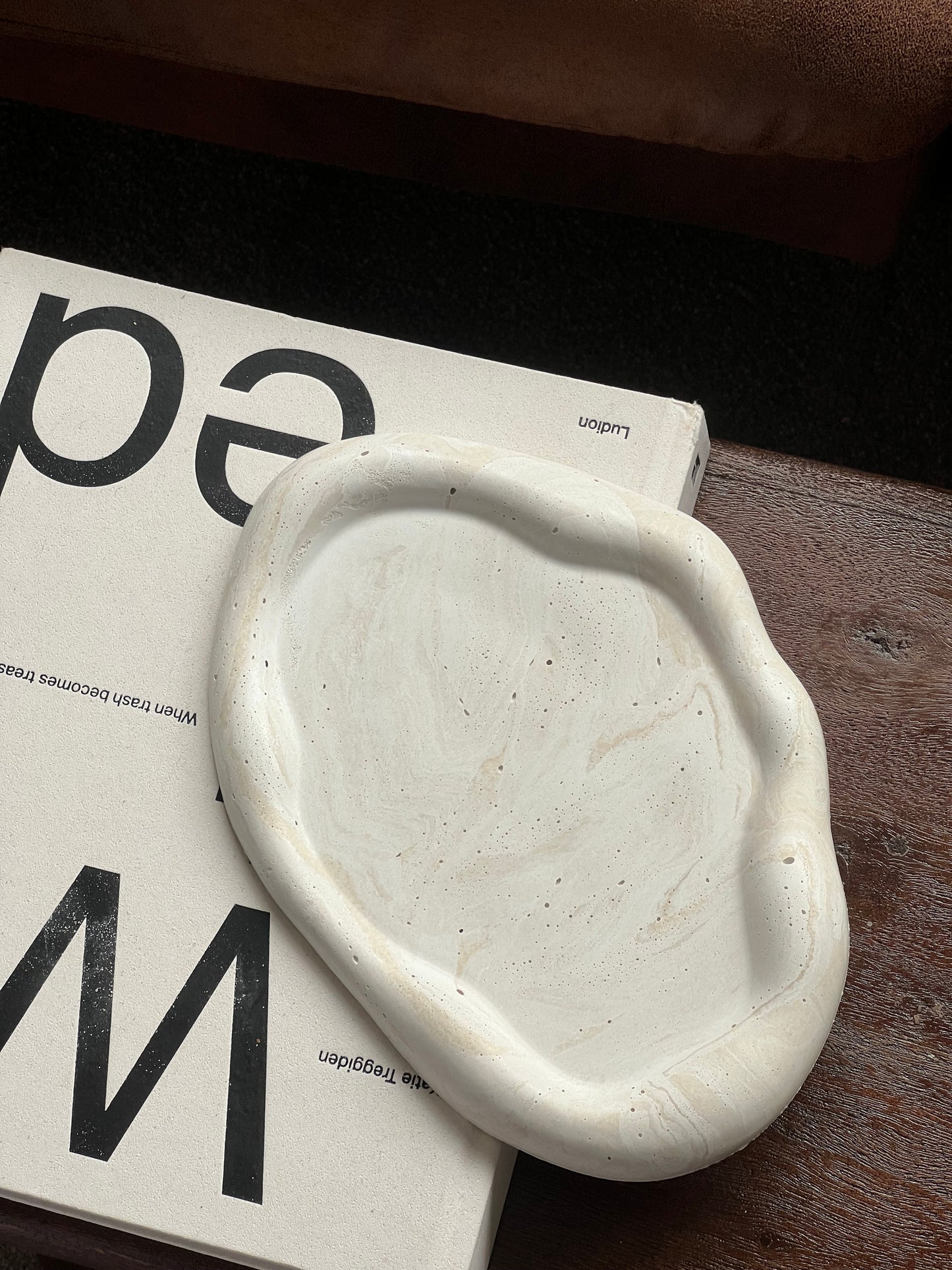Cloud Tray - Travertine