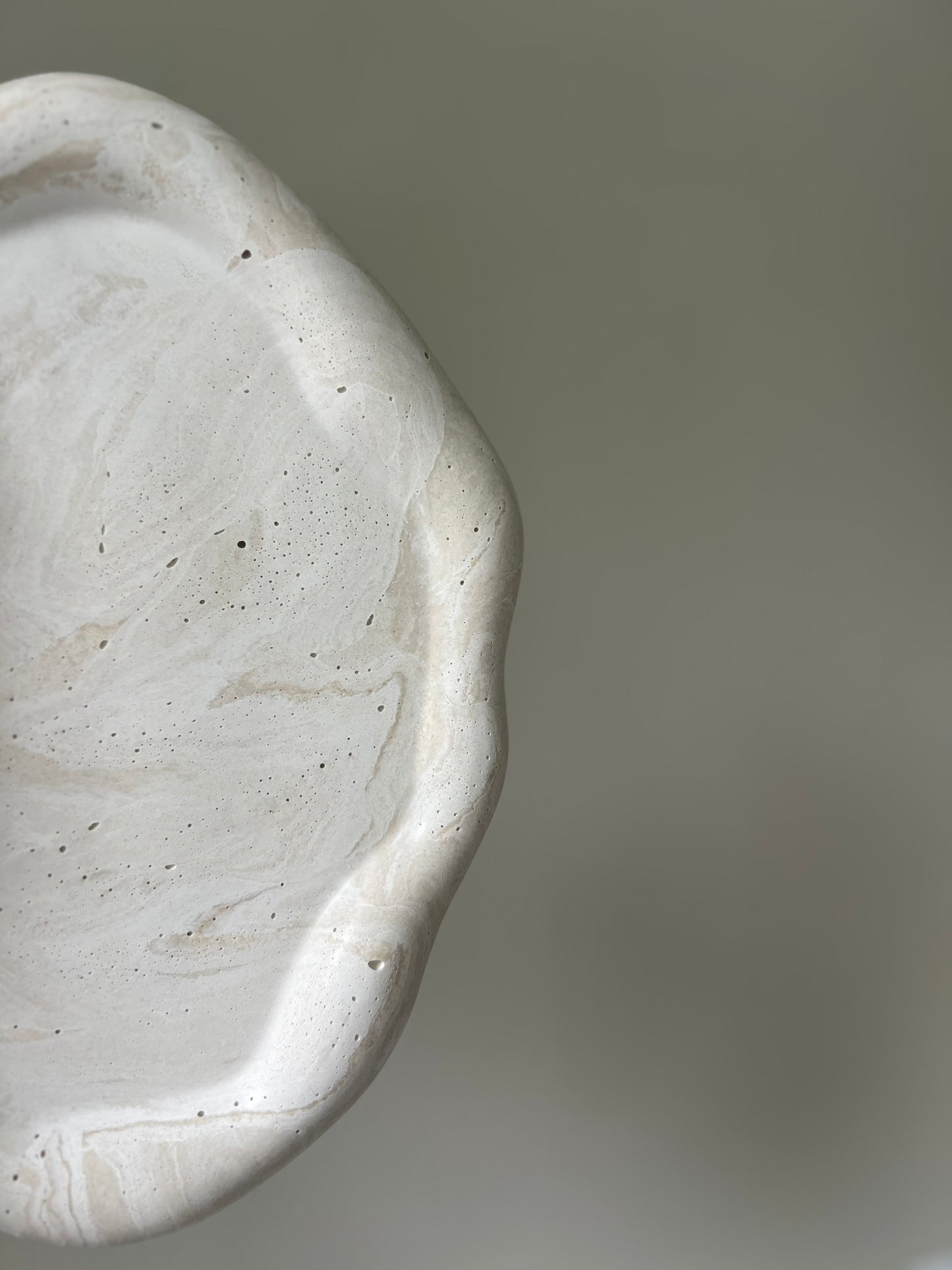 Cloud Tray - Travertine